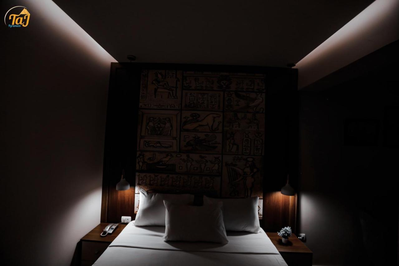 Taj Pyramids Hostel Cairo